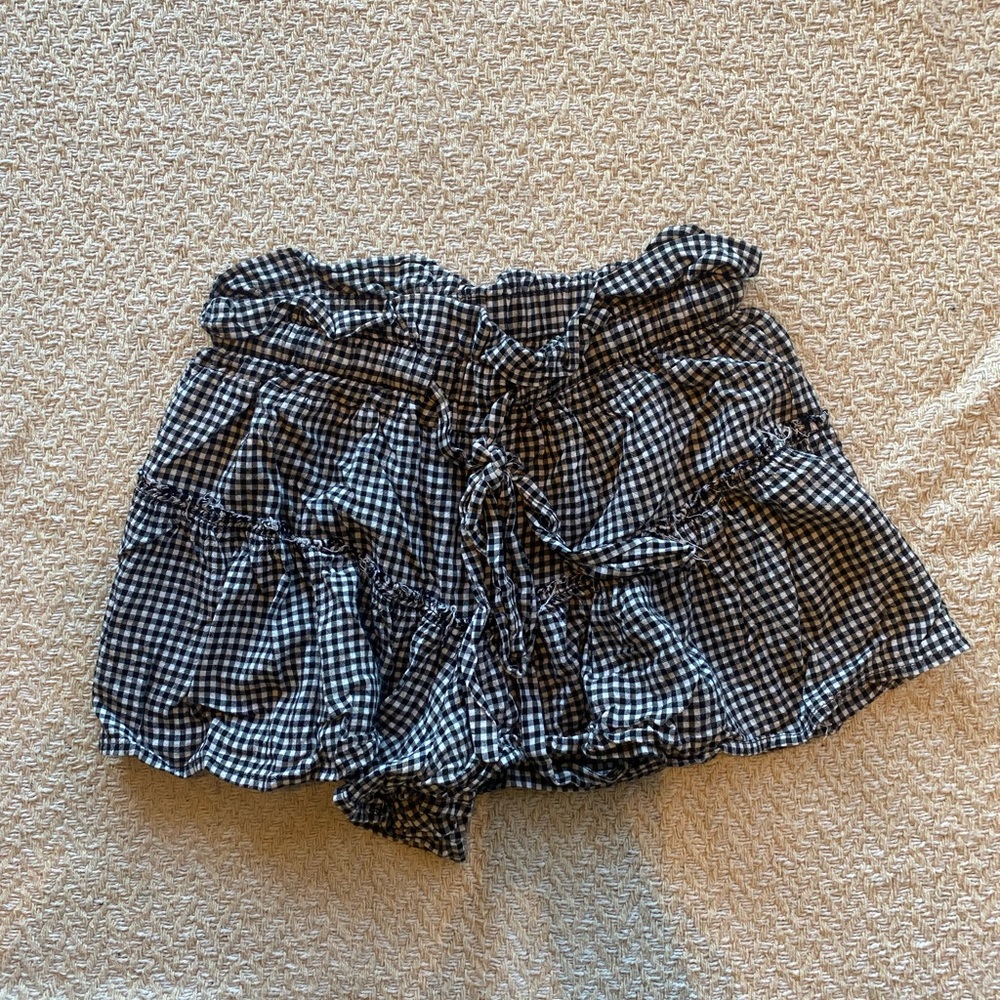 skylar + madison gingham ruffle shorts/skort!!